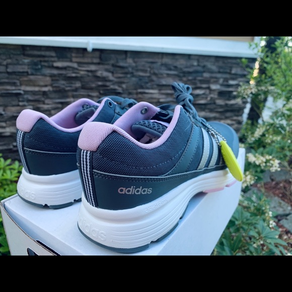 Adidas sneaker - Picture 7 of 8